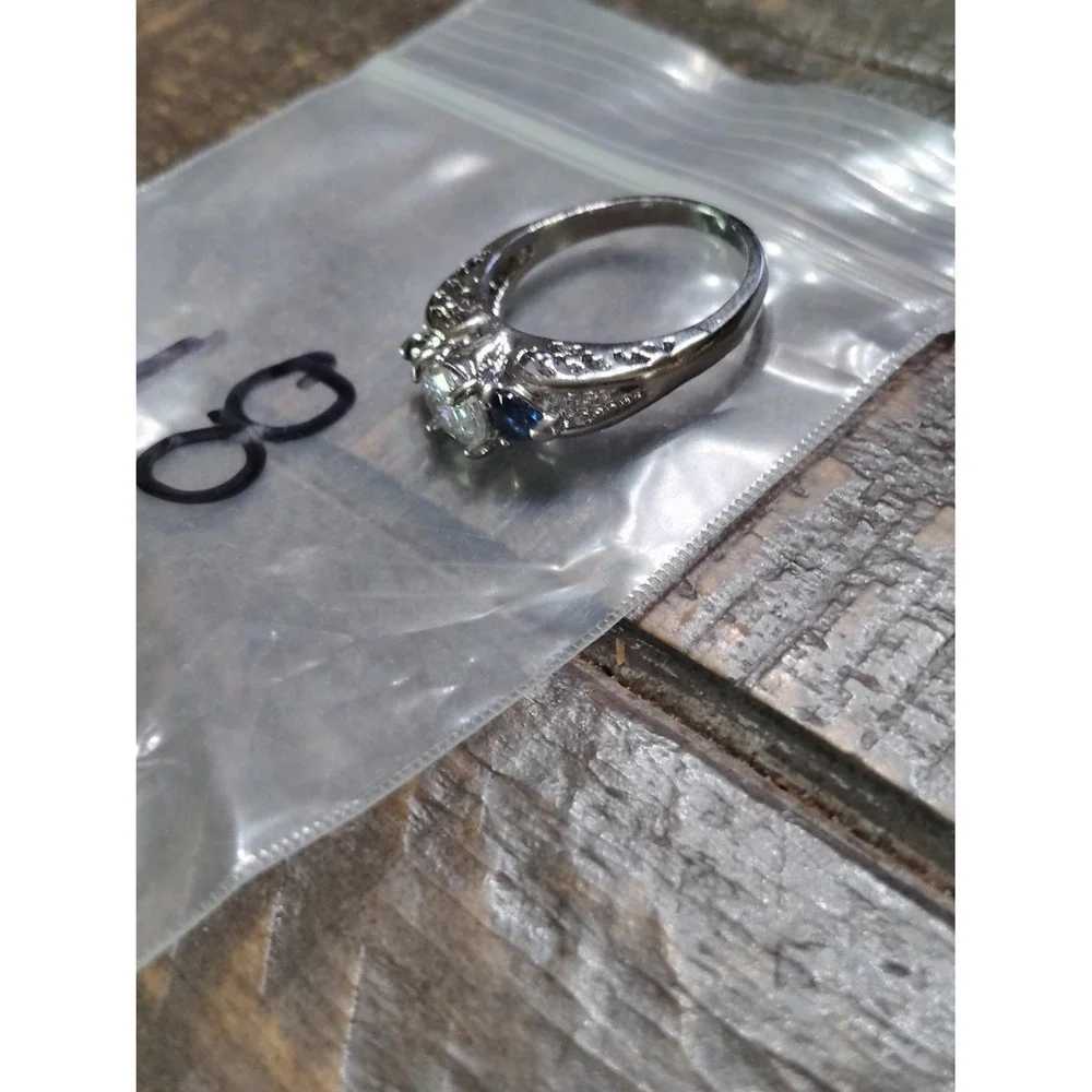 Unbranded three stone